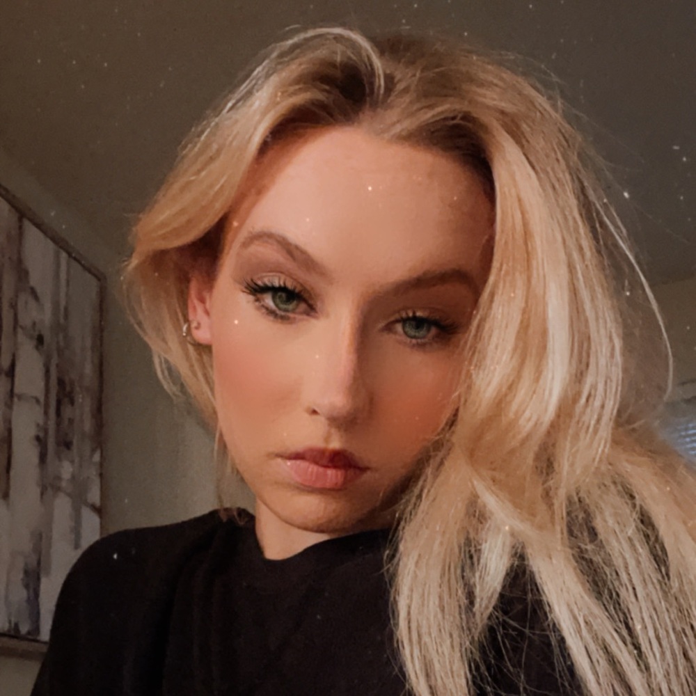 Meet your Posher, Brittney